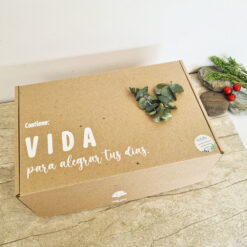 Regalo de cumpleaños + chocolates + mini bouquete 💐 - Imagen 5